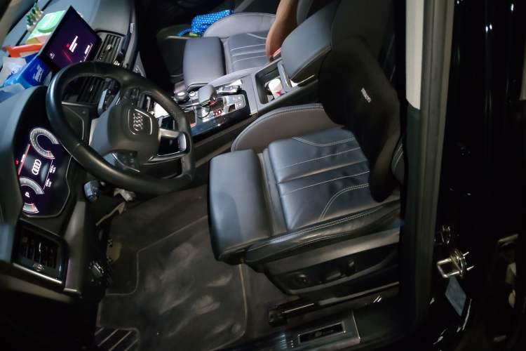 Used Audi Q5L 2022 Updated 40T Luxury Dynamic Edition Left Front Seat