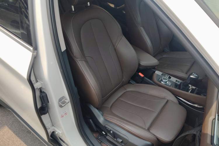 Used BMW X1 New Energy 2018 xDrive25Le Luxury Model Right Front Seat