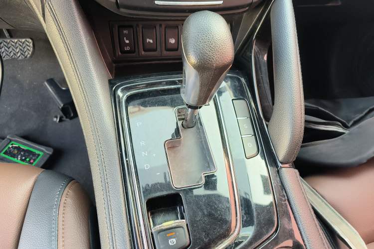 Used Dongfeng Aeolus AX7 2018 Classic 1.6T Automatic Prestige Model
