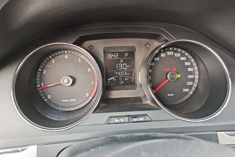 Used Volkswagen Bora 2014 1.6L Automatic Fashion Model