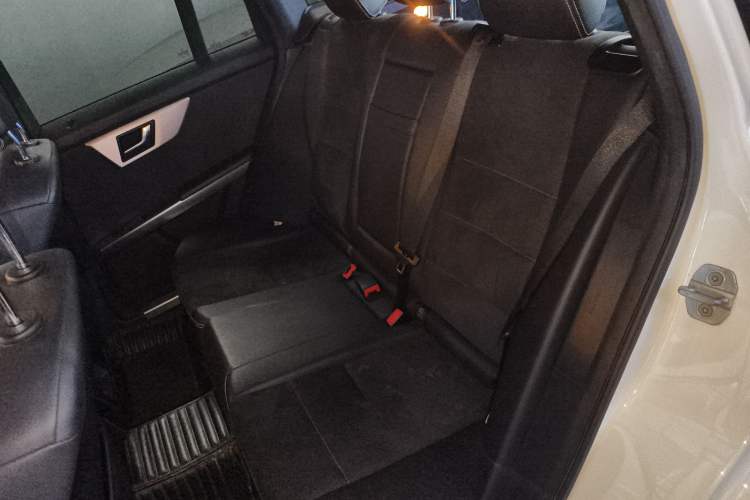 Used Mercedes-Benz GLK-Class 2015 GLK 260 4MATIC Dynamic Edition Ultimate Version
