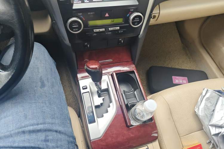 Used Toyota Camry 2013 2.0G Comfort Edition
