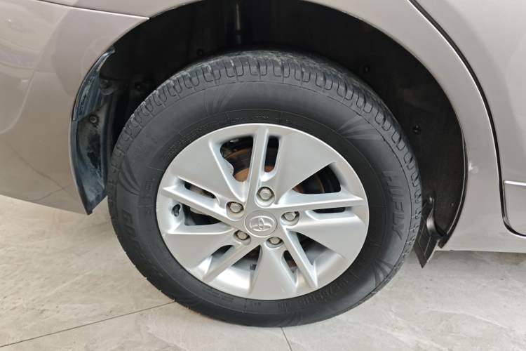 Used Toyota Corolla 2014 1.6L CVT GL-i Exterior 5