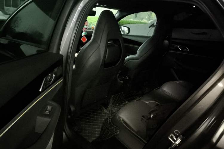 Used Lynk & Co 03 2023 1.5TD DCT JingPro
