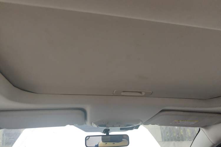 Used Ford Escort 2015 1.5L Automatic Fashion Model Headliner