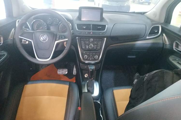 Used Buick Encore 2015 1.4T Automatic Two-Wheel Drive Urban Leading Model Audio And AC Panel