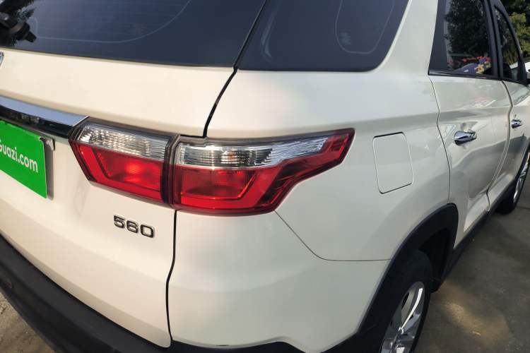 Used Dongfeng Fengon S560 2018 1.8L Manual Urban Model 5 Seats
