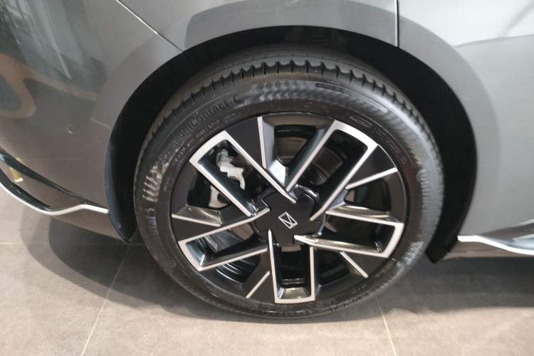 Used Avatr 06 2025 Ultra Pure Electric Edition