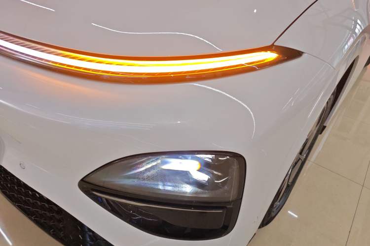 Used XPeng G6 2025 625 Long-Range Max Flagship Edition Left Front Headlight