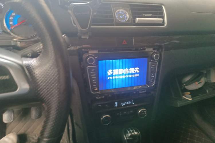 Used Dongfeng Fengon 370 2016 1.5L Manual Luxury Model 5 Seats