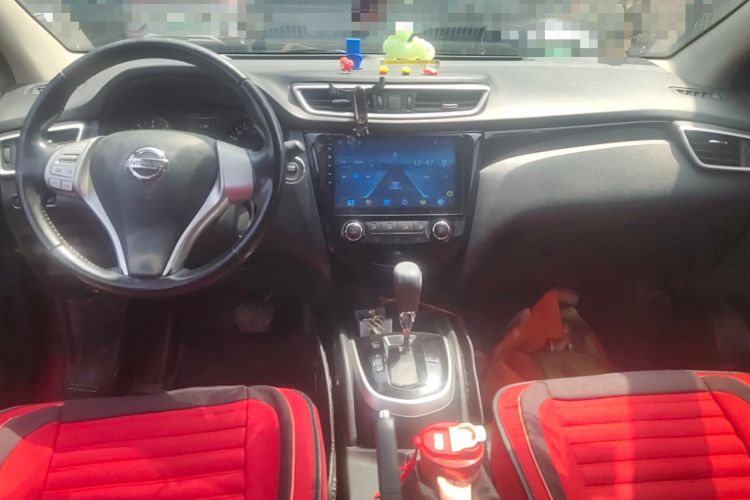 Used Nissan Qashqai 2016 2.0L CVT Luxury Edition Center Console