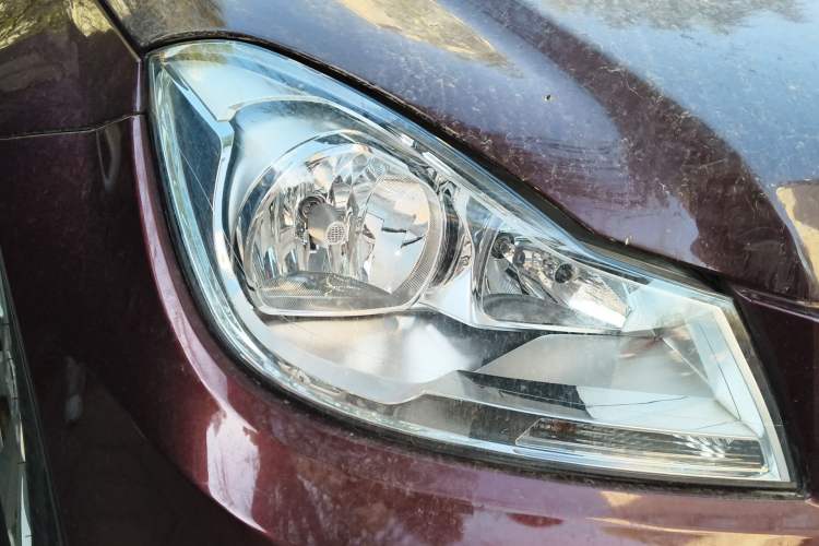 Used Mercedes-Benz C-Class 2013 C 180 CGI Classic Right Front Headlight