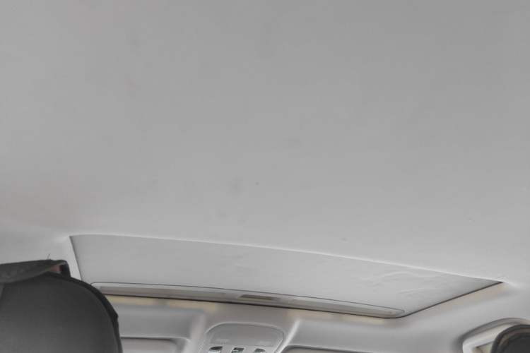 Used Haval H2 2017 Red-Label 1.5T Manual Two-Wheel Drive Comfort Model Headliner