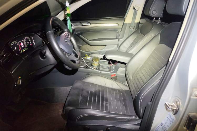 Used Volkswagen Magotan 2020 330TSI DSG Luxury Edition
