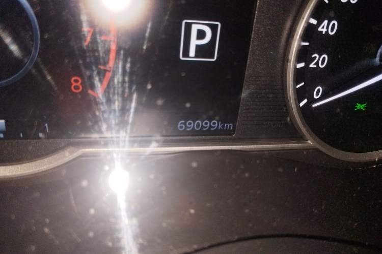 Used Nissan Kicks 2019 1.5L CVT Smart Connect Luxury Edition
