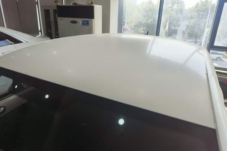 Used Volkswagen Beetle 2015 180TSI model
