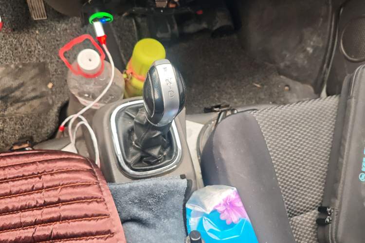 Used Dongfeng Yufeng EM26 2023 Standard Edition 41.472 kWh Henan Lithium Power