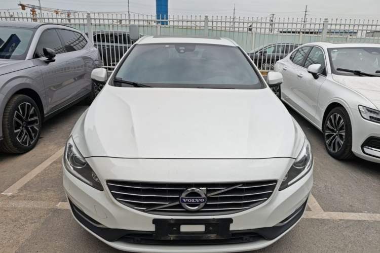Used Volvo V60 2017 T5 Zhiya Edition China V Standard