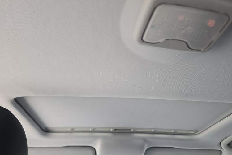 Used Volkswagen Santana 2013 1.6L Manual Comfort Edition