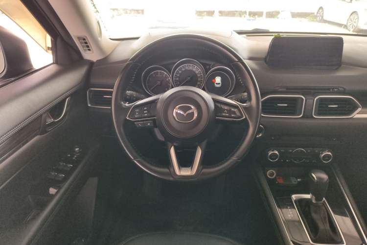 Used Mazda CX-5 2019 Cloud-Controlled Version 2.5L Automatic Two-Wheel Drive Luxury Trim China VI Standard