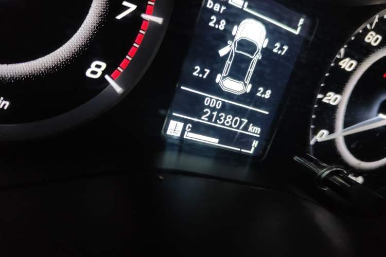 Used Baojun 560 2015 1.8L manual luxury version