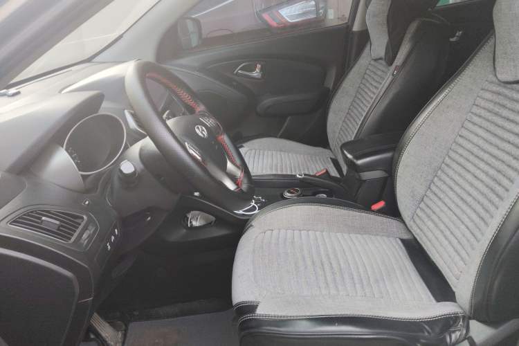 Used Hyundai ix35 2010 2.0L Automatic 4x4 Premium GLS Trim
