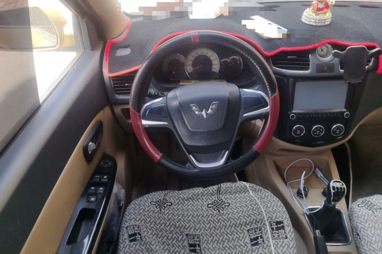 Used Wuling Hongguang 2013 1.2L S Comfort Model China IV Standard