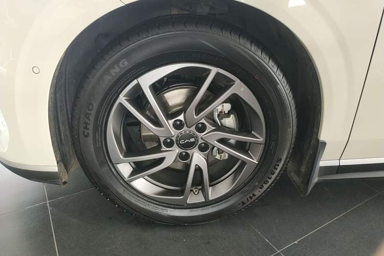 Used BYD Seal 06 New Energy 2025 EV 545KM Premium Edition Left Front Wheel Hub