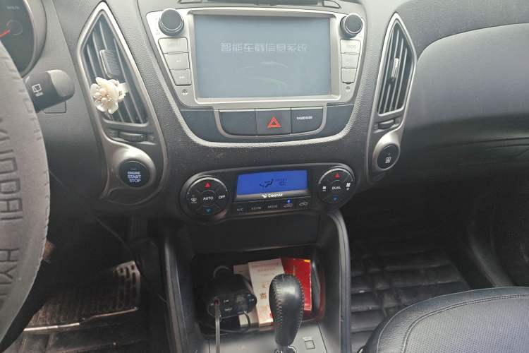 Used Hyundai ix35 2013 2.0L Automatic Two-Wheel Drive Smart GLS China IV Standard