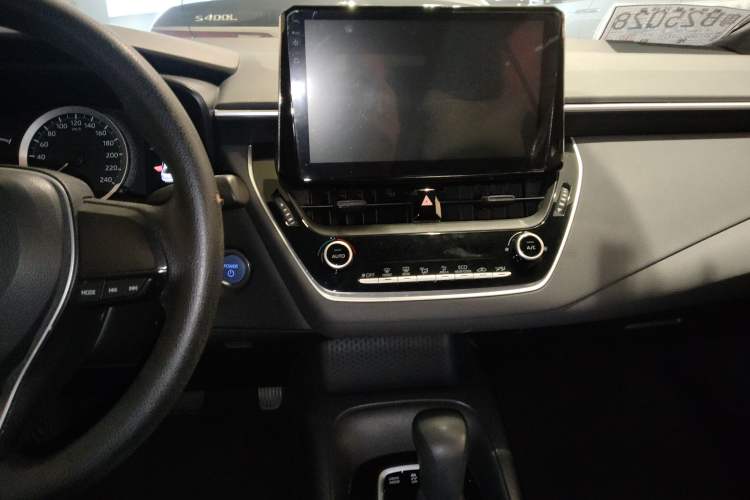 Used Toyota Levin 2019 Dual-Engine 1.8H E-CVT Entry-Level Model China VI Standard
