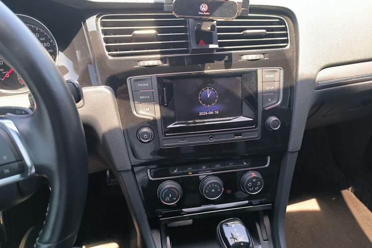 Used Volkswagen Golf 2016 1.4TSI Automatic R-Line