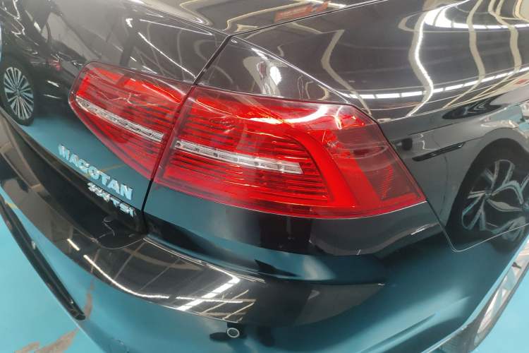 Used Volkswagen Magotan 2019 330TSI DSG Leading Model China VI Standard
