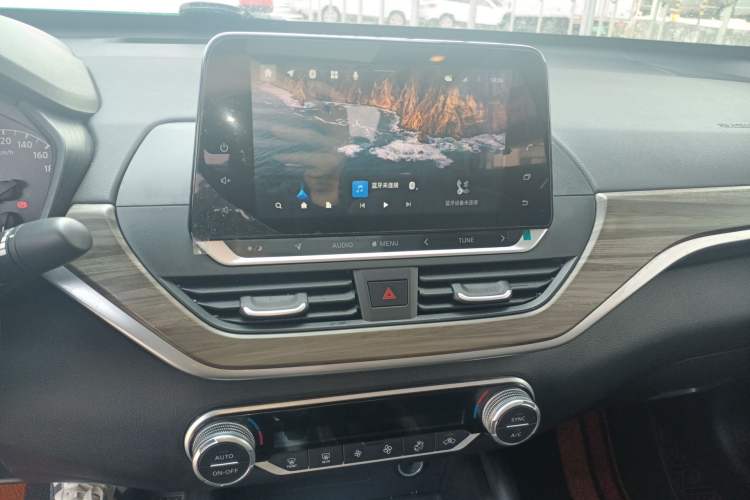 Used Nissan Teana 2021 2.0L XL Comfort Edition Audio And AC Panel