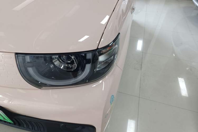 Used Chery New Energy QQ Ice Cream 2022 170km Sundae Phosphate Lithium-Ion