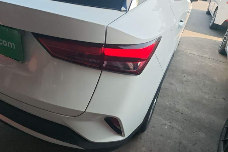 Used Wuling Alvez 2022 1.5L Manual Free-Style Model