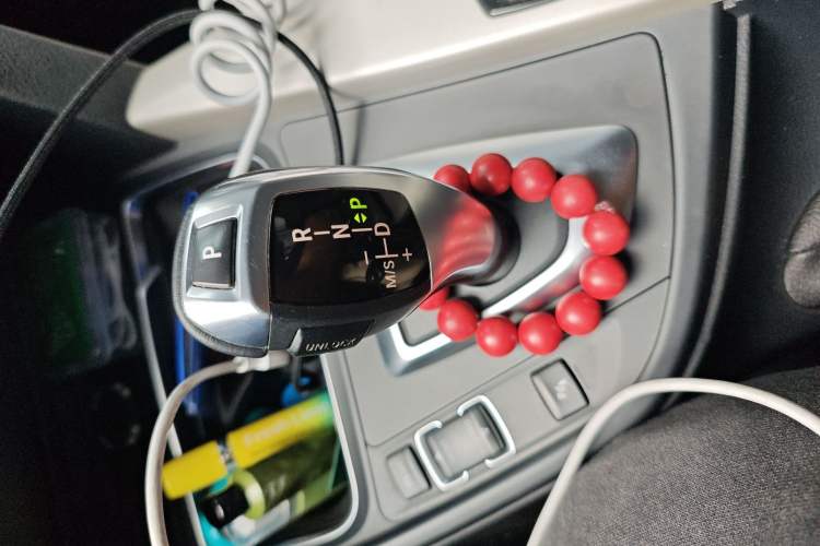 Used BMW 3 Series 2016 320Li Ambition Model Gear Lever