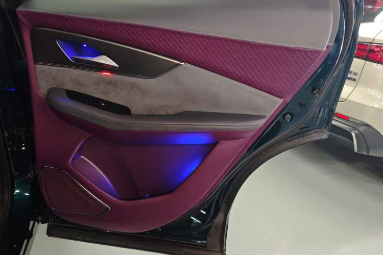 Used FORTHING T5 EVO 2021 1.5TD DCT Diamond Edition
