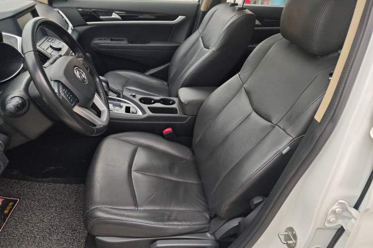 Used Dongfeng Aeolus AX7 2015 2.0L Automatic Zhiyi Trim
