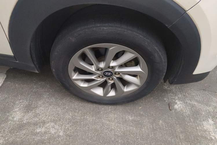 Used Hyundai Tucson 2015 1.6T Dual-Clutch Two-Wheel-Drive Smart Model
