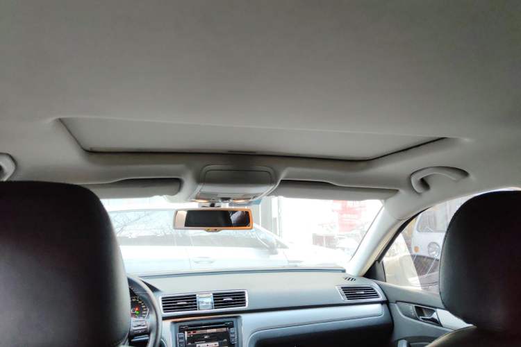 Used Volkswagen Passat 2013 1.8TSI DSG Prestige Edition Headliner