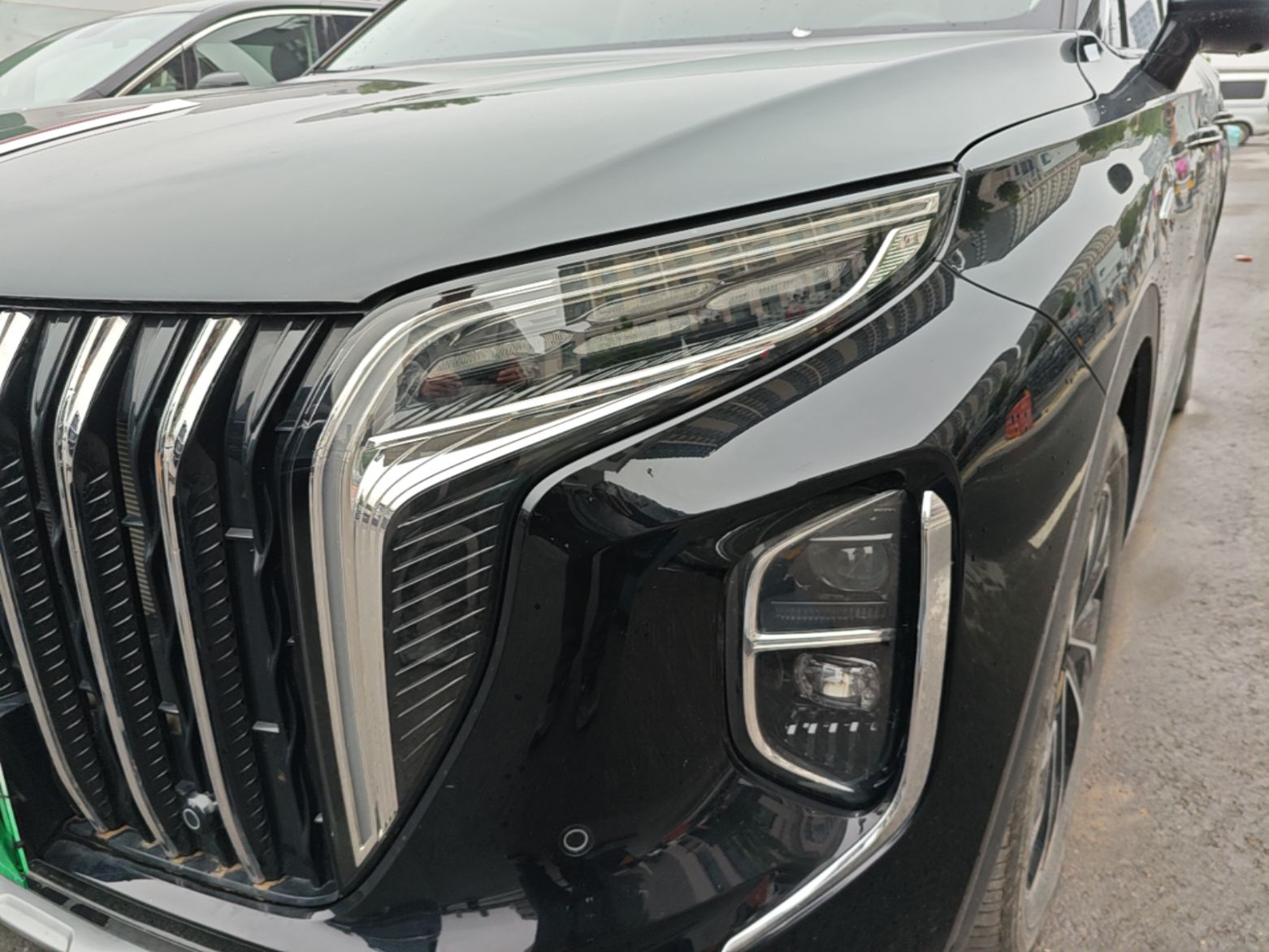 Hongqi HS7 PHEV 2024 2.0T PHEV Four-Wheel Drive Flagship Edition 6 Seats — снимка 8