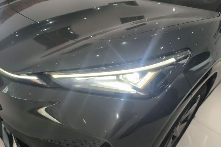 Used Volkswagen ID.UNYX 2024 Pro Long-Range Version Left Front Headlight