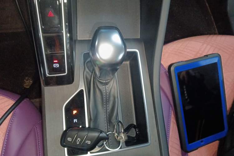 Used Roewe i5 2023 1.5L CVT Luxury Edition