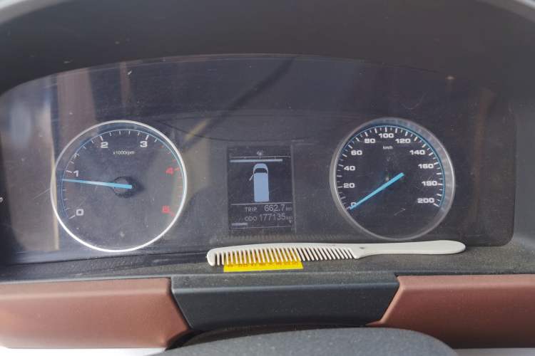 Used JAC Group Sunray 2024 2.5T Star Logistics Flagship Edition Dual-Tire High-Roof 2/3-Seater D25TCIF1