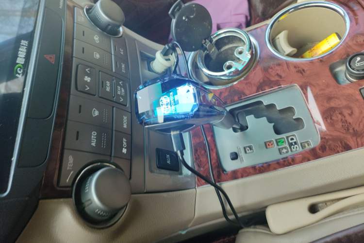 Used Toyota Highlander 2009 2.7L Two-Wheel Drive 7-Seater Luxury Edition
