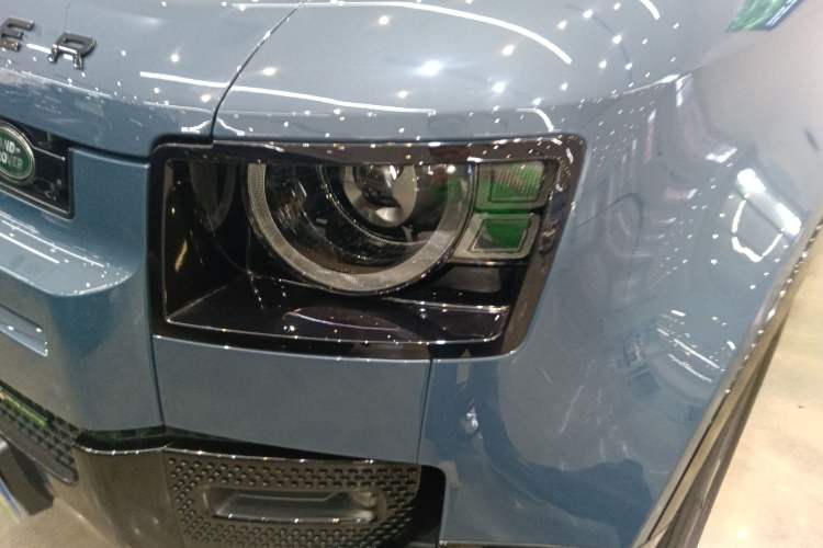 Used Land Rover Defender 2022 90 2.0T P300 X-DYNAMIC HSE