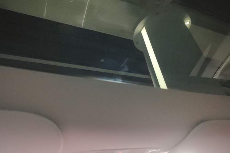 Used Tesla Model Y 2024 Long-Range All-Wheel-Drive Version
