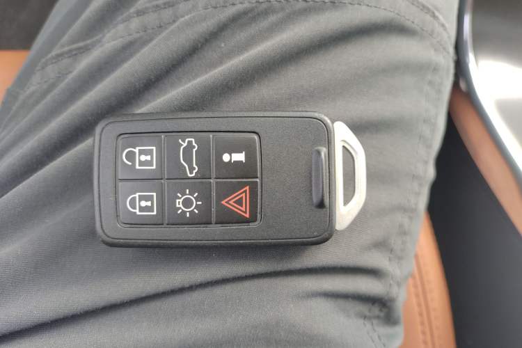 Used Volvo S60 2015 S60L T5 Intelligent Drive Edition Vehicle Key