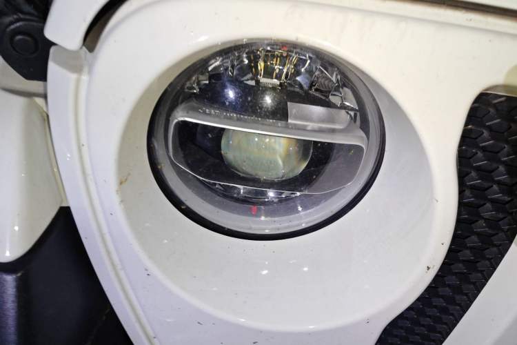 Used Jeep Wrangler 2019 2.0T Sahara 4-Door Version China V Standard