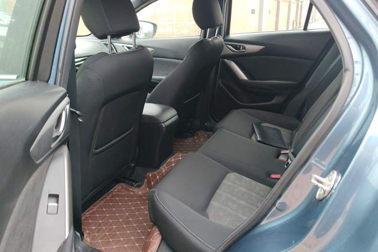 Used Mazda CX-4 2018 2.0L Manual Two-Wheel Drive Blue Sky Dynamic Edition China V Standard